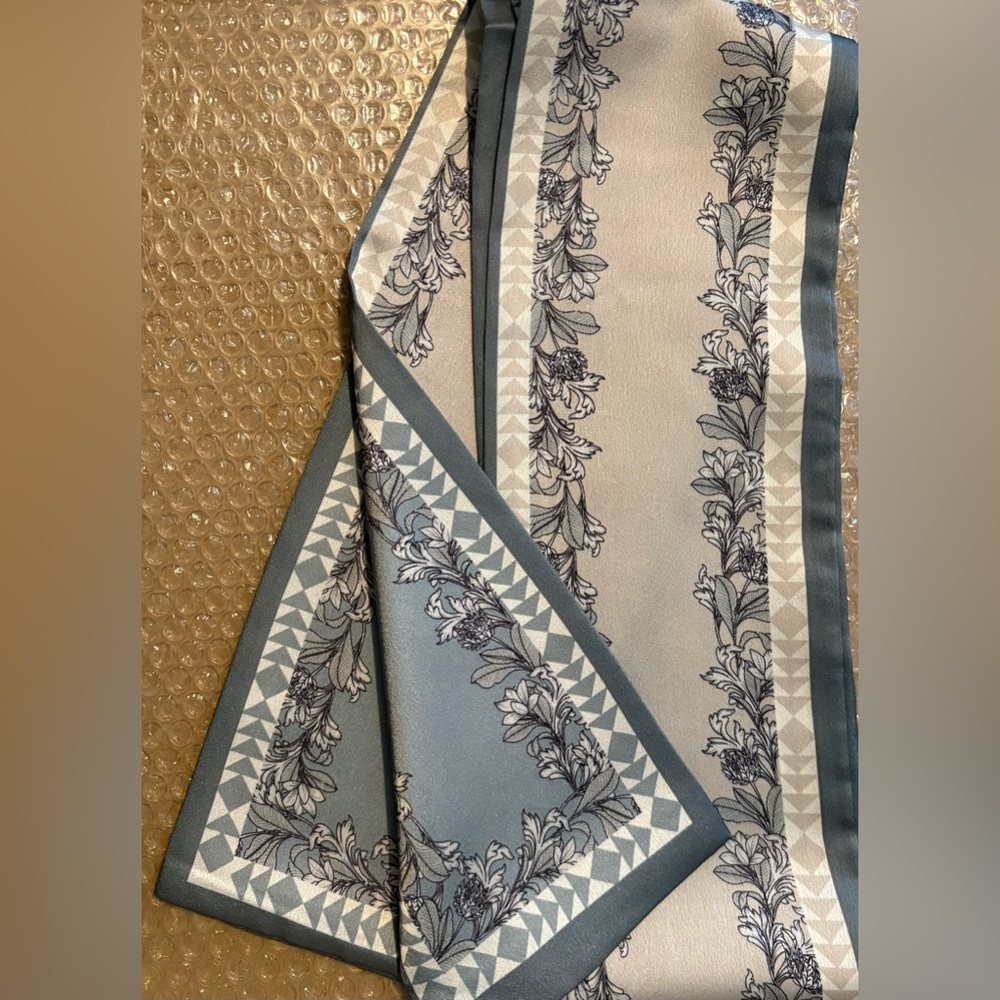 Floral Patterned Scarf in Blue and Cream Two Sided